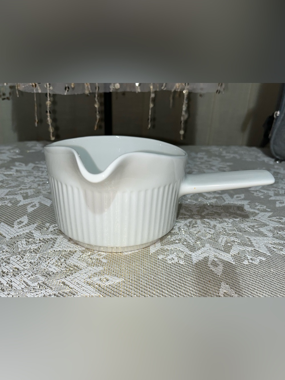 Vintage Johnson Brothers MCM White Ironstone Saucepan Server 60’s/70’s EUC